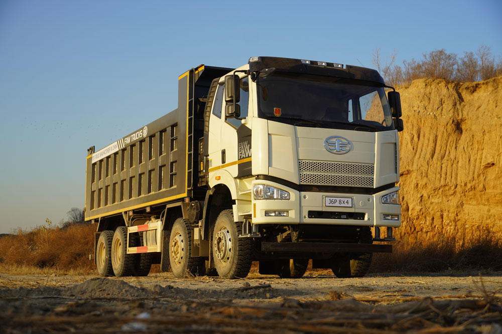FAW J6P 8x4