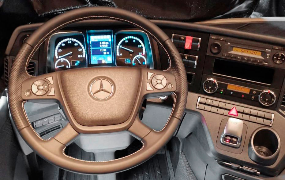 Mercedes-Benz Actros 2645 LS ADR