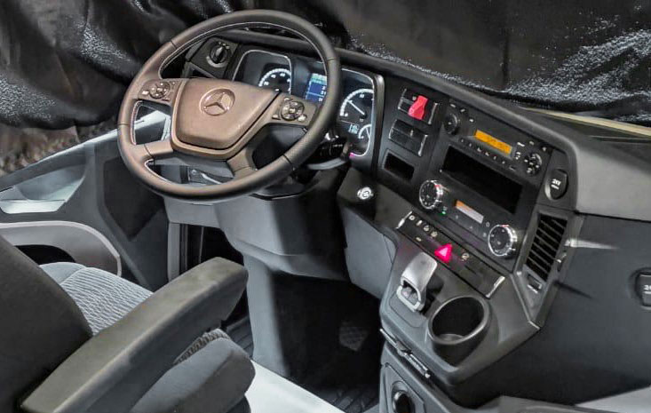 Mercedes-Benz Arocs 3348 AS